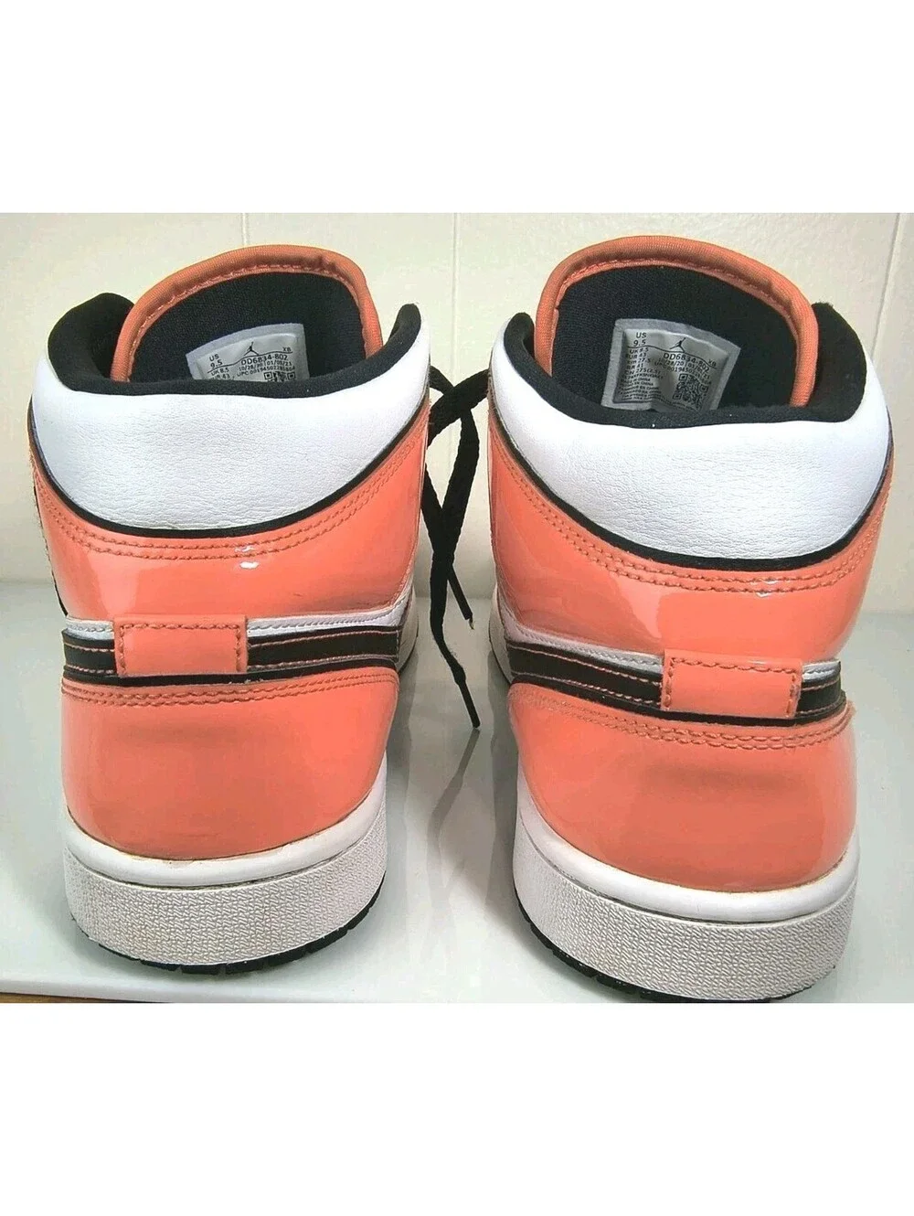 Men's Size 9.5 - Air Jordan 1 SE Mid Turf Orange Hig Top White Basketball Shoes